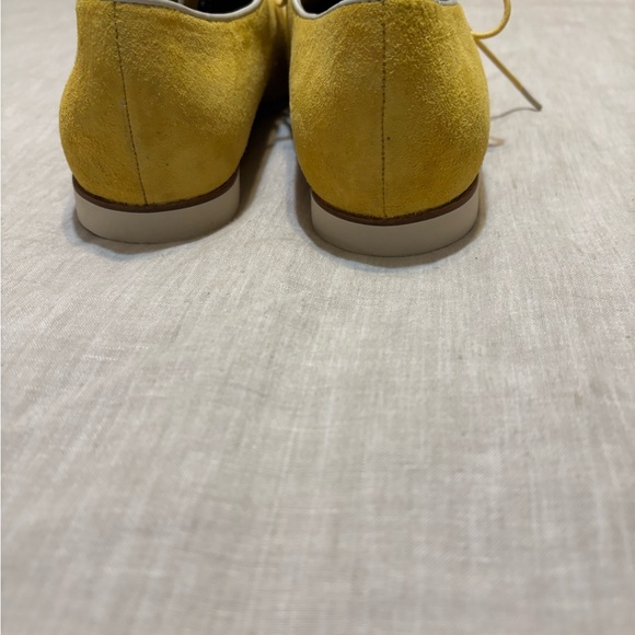 Yellow and White Two-Tone Oxfords Brand New  NEVER WORN - Picture 6 of 7